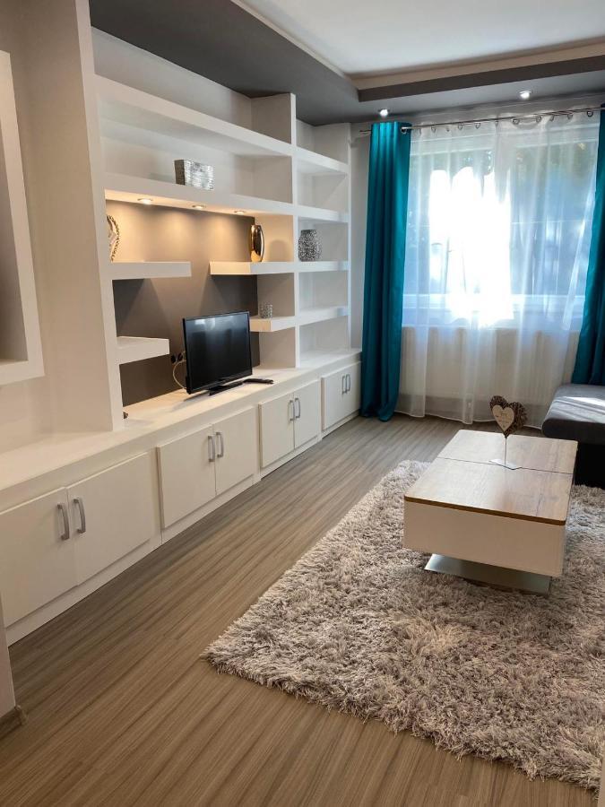 Gabrielle2 Apartman 데브레첸 외부 사진